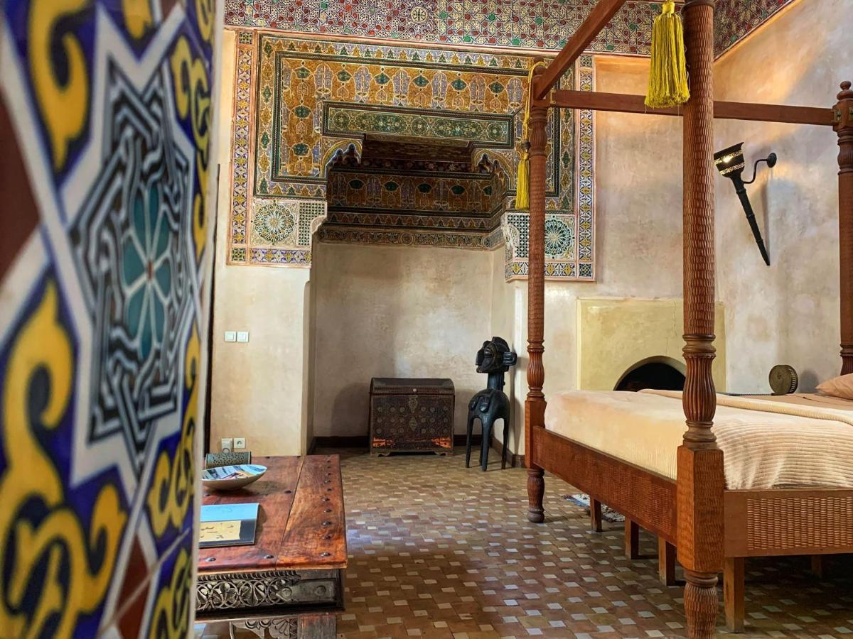 Honeymoon Suite
