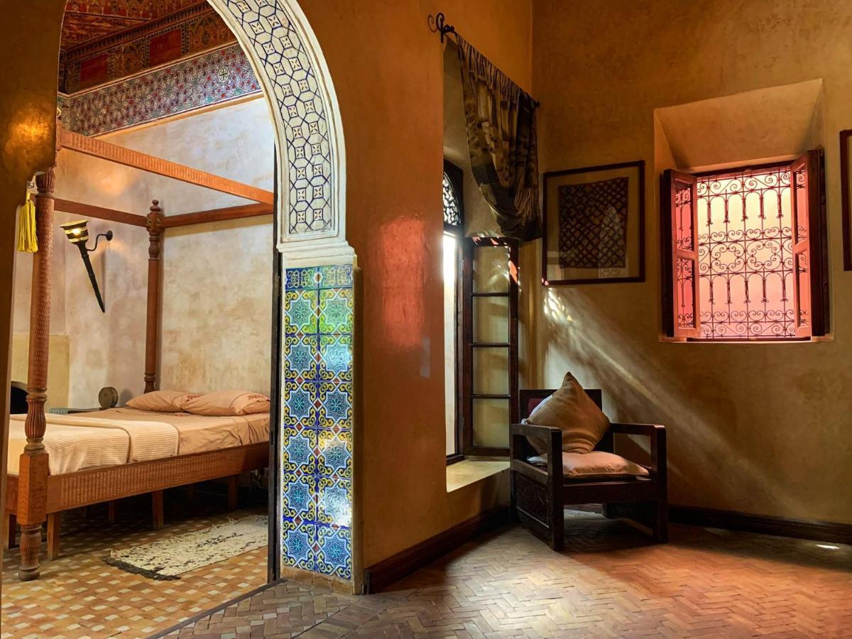 Honeymoon Suite