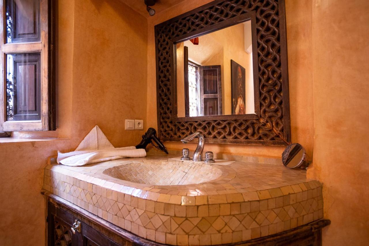 Honeymoon Suite