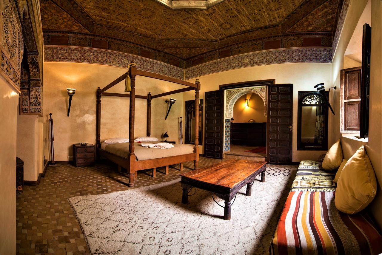 Honeymoon Suite